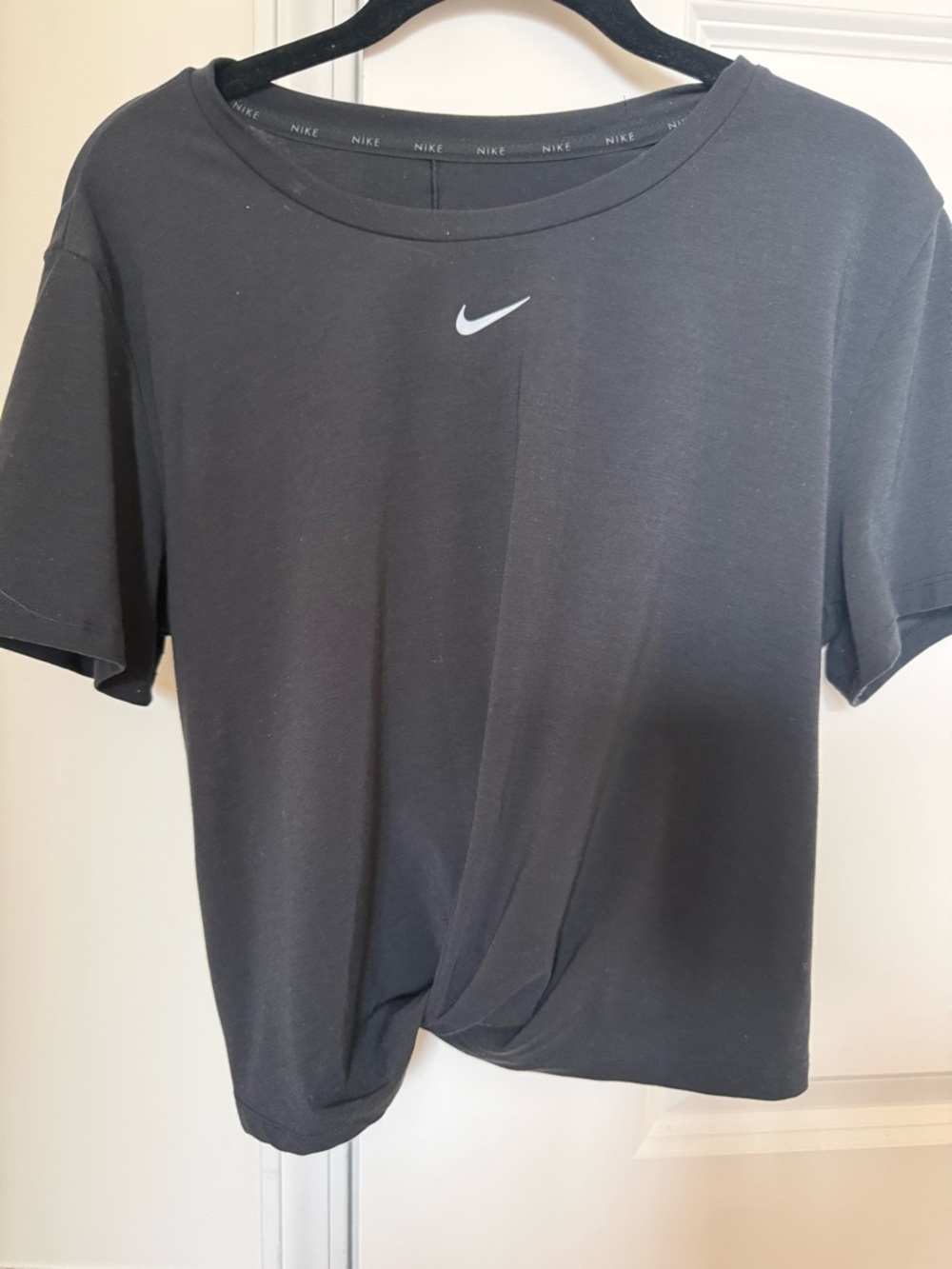 Nike Black Women's Short-Sleeve Twist Hem Tee